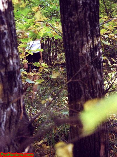 Espionner Une Jeune Qui Fait Pipi Dans La Forêt Photos Porno Photos Xxx Images Sexe 3457651