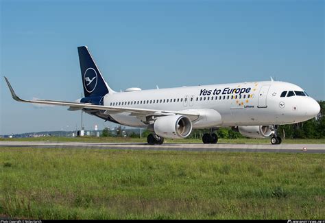 D AIUC Lufthansa Airbus A320 214 WL Photo By Niclas Karich ID