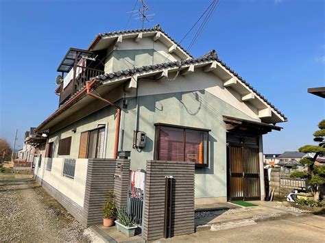 桜井市の築年数が35年の一軒家で外壁のひび割れが多く雨漏り 大和郡山市、天理市、桜井市の屋根工事・修理は街の屋根やさん奈良南店