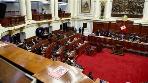 Congreso regresa a comisión ley que limita la participación en