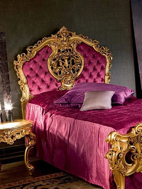 9 Stylish Bedroom Set Designs for Royal Bedroom Theme - Aarsun