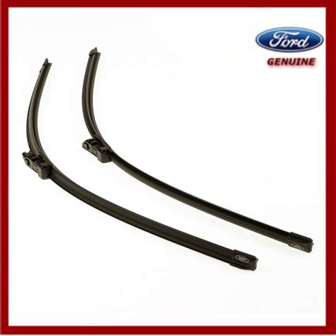 Genuine Ford Focus Wiper Blades 2011 Onwards Pair Of Flat Blades 2120677 New Ebay