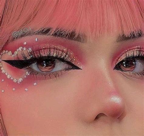 Pin De Iroais Ss En Pines Creados Por Ti En 2023 Maquillaje De Ojos