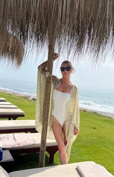 Aneta Kr Glicka W Bia Ym Bikini Powala Na Kolana Ma Lat A Wygl Da Jak Latka