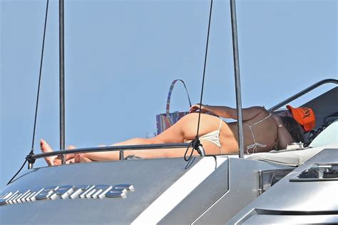 Heidi Klum Ass Boobs Thong Bikini Paparazzi Hot Celebs Home