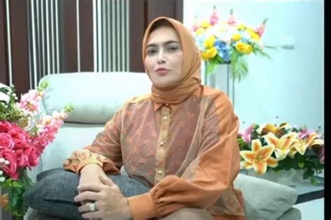 Siapa Anggia Novita Ini Profil Dan Biodata Mantan Istri Ferry Irawan