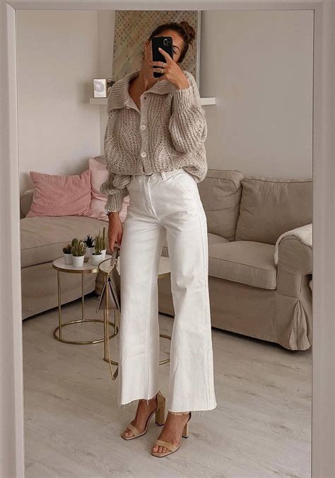 Cómo combinar un pantalón blanco en otoño trucos de estilo para todas