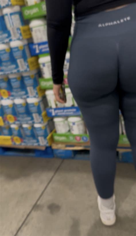 Massive Armenian Milf Booty In Alphalete Leggings Spandex Leggings Yoga Pants Forum
