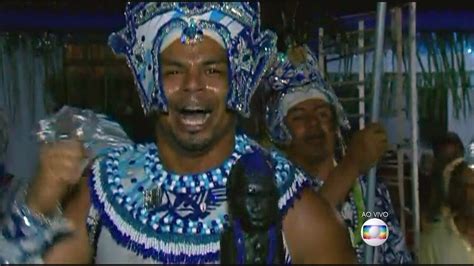 Vídeo Terreiros de candomblé e umbanda têm noite de festa para Ogum no