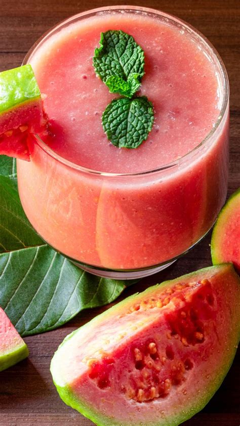 Guava Summer Drink उन्हाळ्यात घरी बनवा पेरूचं आयुर्वेदिक सरबत