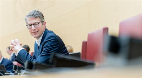 Kunstminister Markus Blume kündigt Bundesratsinitiative für ein