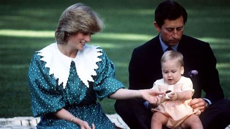 La Princesa Diana Y El Príncipe Carlos En Australia Durante 1983