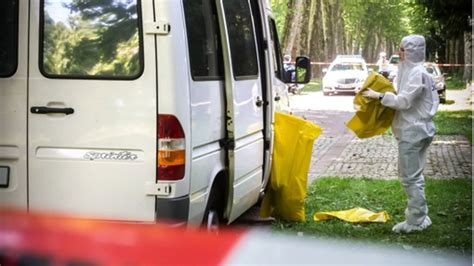 Koffermorde In Stuttgart Polizei Nimmt Verd Chtigen Fest Stuttgart