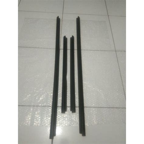 Jual Weather Strip Karet Plipit Kaca Luar Agya Ayla Sigra Cayla Ori