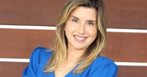 Após 14 anos Record demite apresentadora Mylena Ciribelli