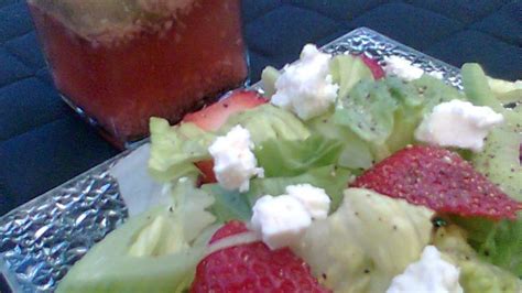 Garlic & Red Wine Vinegar Salad Dressing Recipe - Food.com