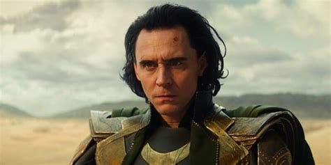 Swole Tom Hiddleston Shows Off Ripped Physique In New Loki Bloopers