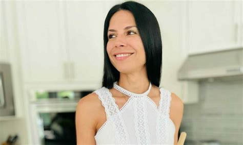 Rising Stars Meet Felicia Toth Voyage Mia Magazine Miami City Guide