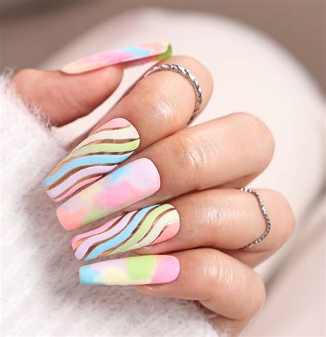 Polygel Nail Design For A New Manicure