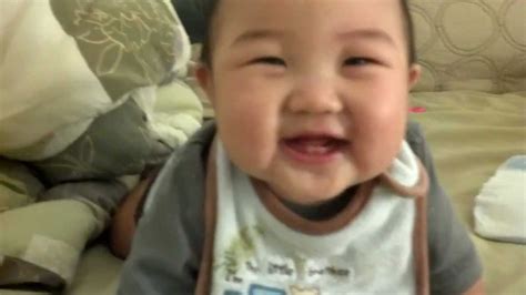 15 Baby Laughing Meme Gif