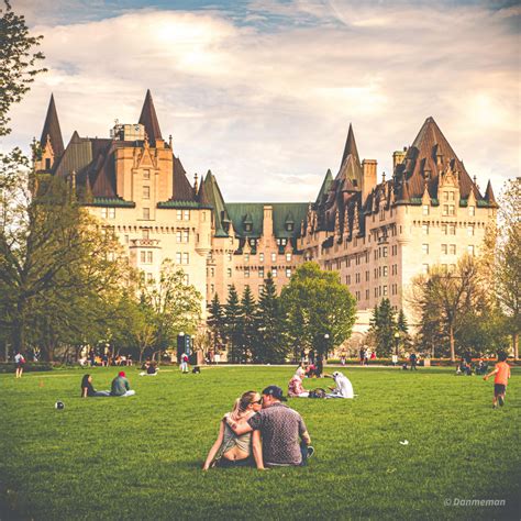 Sharing a summer photo that I took back in May 2020. : r/ottawa