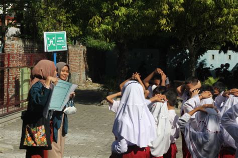 Mahasiswa Kkn Tim Ii Undip Berikan Edukasi Mitigasi Bencana Alam Pada