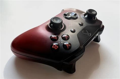 Microsoft Xbox One Volcano Shadow Red Black Fade Controller Model