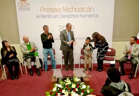 Entrega Consejo De La Cedh Michoacán Presea Al Mérito En Derechos Humanos