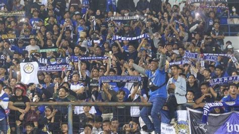 Laga Persib Bandung Vs Borneo Fc Digelar Tanpa Penonton Bobotoh