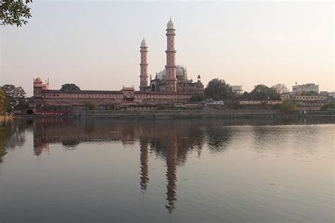 Taj-ul-Masajid, Bhopal: A Majestic Mosque - E India Tourism