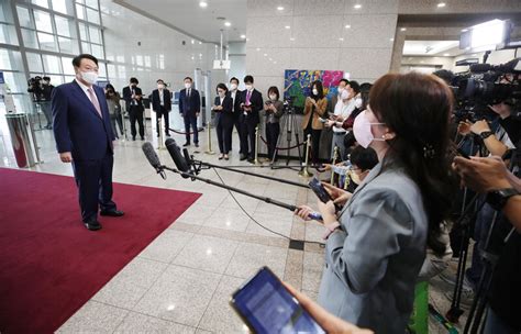 “임기 5년이 뭐 대단하다고 너무 겁이 없어요” 윤석열 대통령과 여당은 권력이 무한할 거라 여기면서 국정 책임은 깃털만큼도