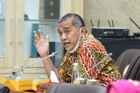 Mengenal Sosok Singgih Januratmoko Legislator Golkar Dpr Asal Jawa