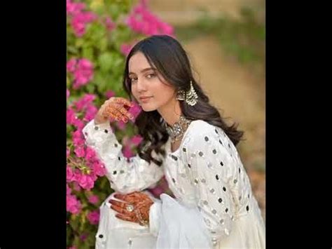 6 Hot Sexy Fatima Faisal Bikini Pics