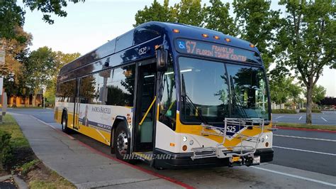 Sacramento Regional Transit 2015 Gillig Brt Coach 1525 Lin Flickr