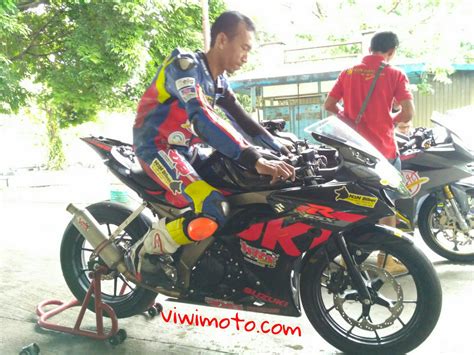 Suzuki Gsx R150 Modif Striping Wacana Modif Motor