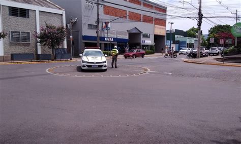 PARE Brigada Militar alerta para o desrespeito nas rotatórias em Dois