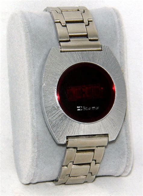 Vintage Bowmar Men S Digital Quartz Wrist Watch Red LED Display Made