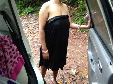 Indische MILF Königin hat öffentlichen Auto Sex im Freien in Zusammenstellung xHamster