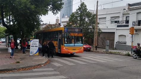 Eldoce On Twitter Un Choque Entre Dos Colectivos Dej Varios Heridos