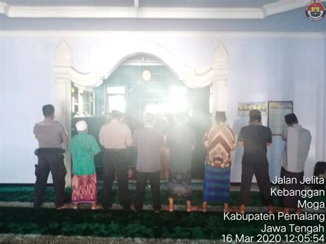 Memakmurkan Masjid Polsek Moga Giatkan Safari Salat Berjamaah