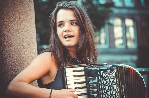 The 10 Best Accordion Lessons Near Me (for All Ages & Levels)