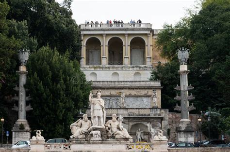 Roma Italia De Octubre De Plaza De Los Pueblos Piazza Del