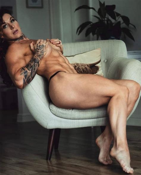 Female Muscle Fan On Twitter Rt Keyrouzlee Wet And Waiting For You