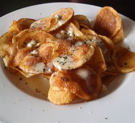 J. Gilbert's Maytag Blue Cheese Potato Chips Recipe - Secret Copycat ...