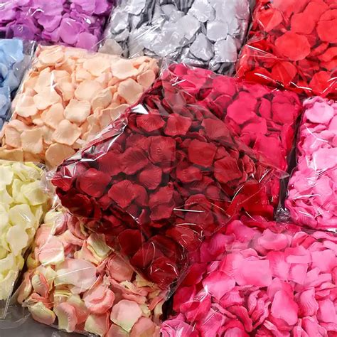 Wholesale Wedding Rose Petals Artificial Silk Flower Red Rose Petals