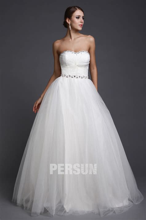 Robe bustier cœur princesse en tulle parée de bijoux Persun fr