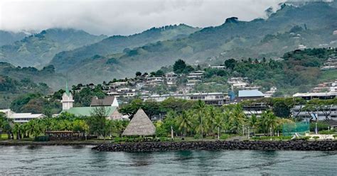 Tahiti Papeete Jardin De Paofai 2 La Ville De Pa1 Geo Fr