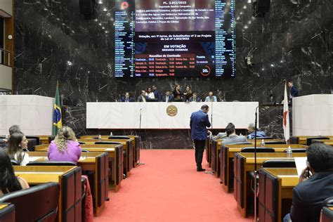 Plen Rio Aprova Carteira De Identifica O De Pessoas Transtorno Do