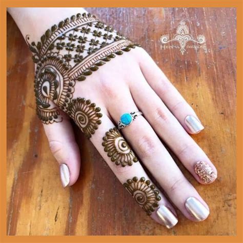 Top Best Easy Mehndi Design Images And Photos Mehndi Artist Delhi