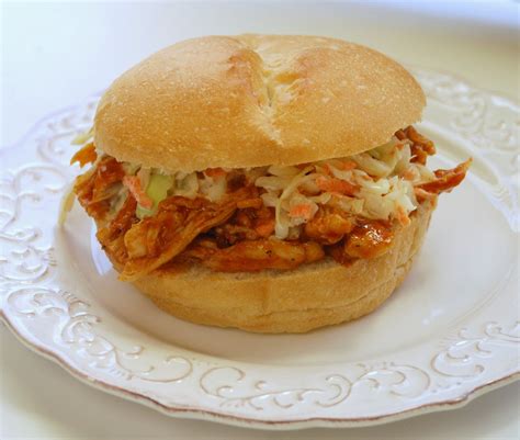 Everyday Insanity...: Barbecue Chicken Sandwiches with Slaw